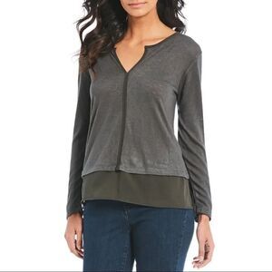 ✨3xHP✨Bobeau Petite Split V-Neck Mixed Media Top✨